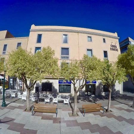 Fonda Comerç Estudio doble Torroella de Montgrí Exterior foto