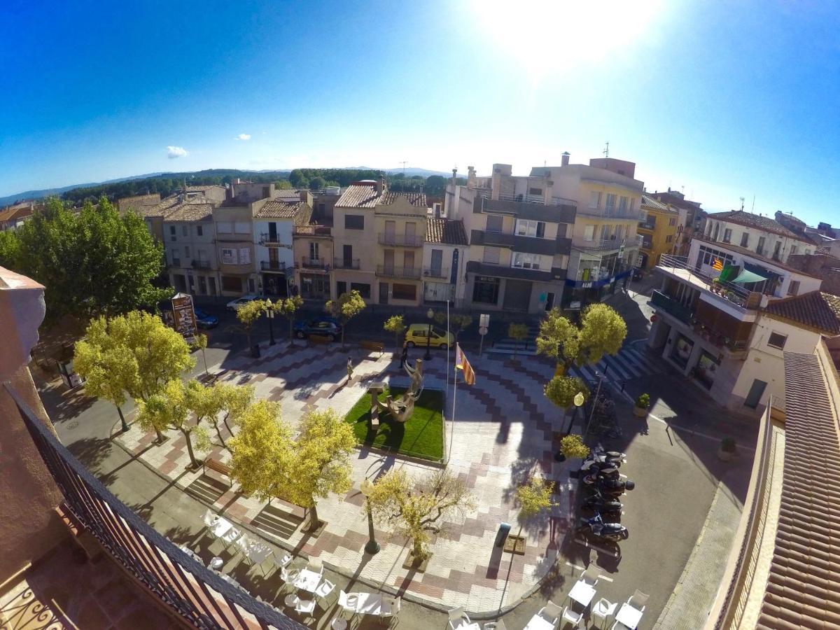 Fonda Comerç Estudio doble Torroella de Montgrí Exterior foto